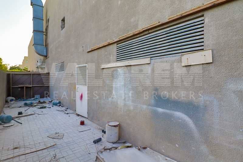 5 INDUSTRIAL WAREHOUSE | LOCATED IN HEART OF DUBAI
