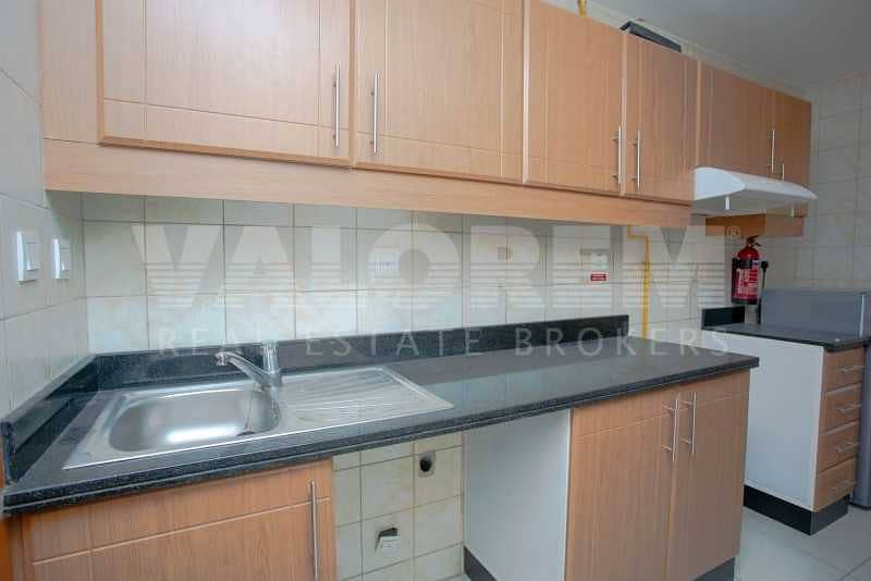 6 Exclusive | Well Maintained | Spacious | Studio |  JVC