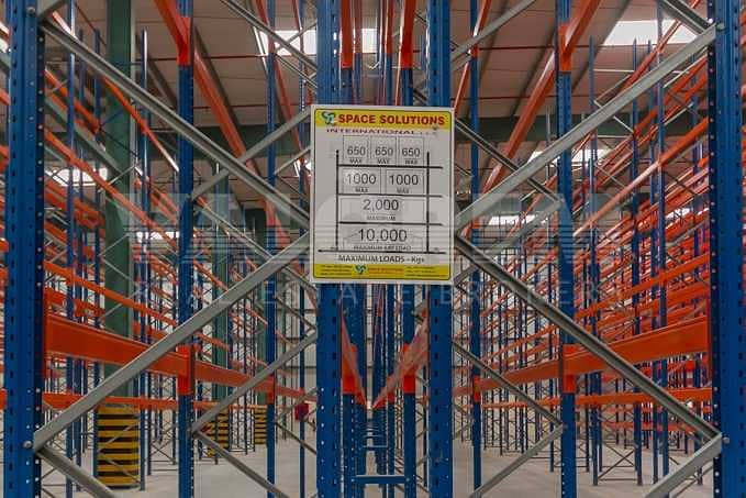 9 Warehouse with Racks for Storage and Logistics in JAFZA