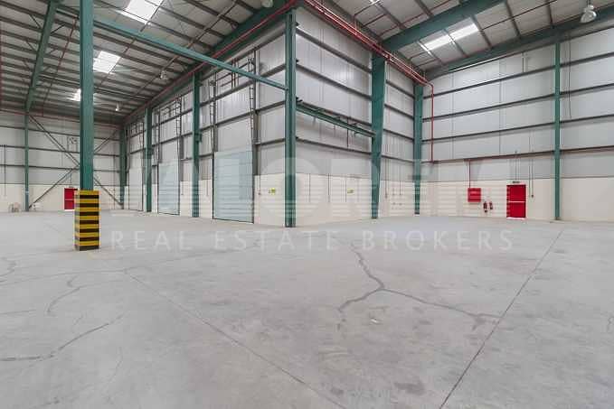 16 Warehouse with Racks for Storage and Logistics in JAFZA