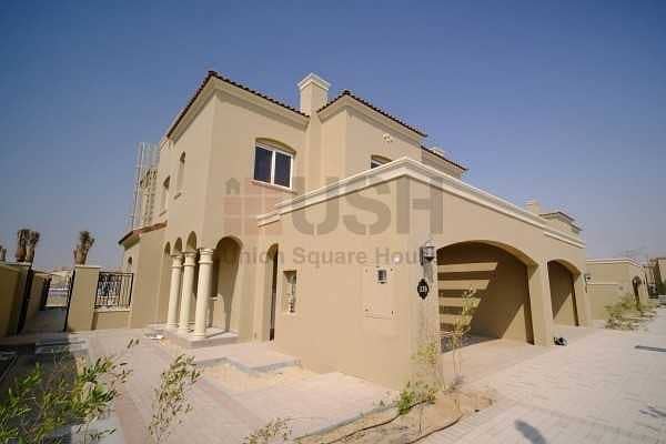 3 semidetached 3Bed+Maid on the pool and park in Serena