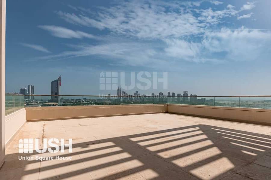 31 5Br Penthouse with 270 Degree Golf Course View