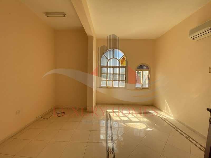 3 Bright and Spacious with Easy Exit to Dubai Road