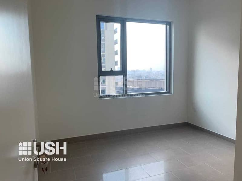 4 Brand new & Vacant | High floor | City View | RESALE