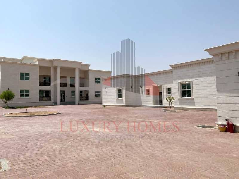 Outstanding Villa 2 Separate Majlis and Elevator Outstanding Villa 2 Separate Majlis and Elevator