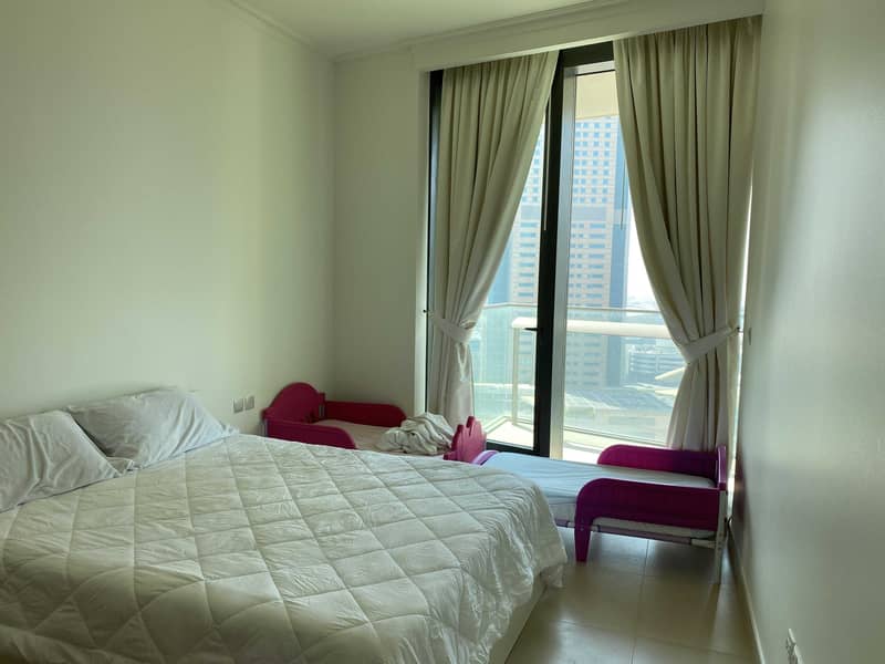 10 Furnished & unfurnised 1 bedroom in Burj vista
