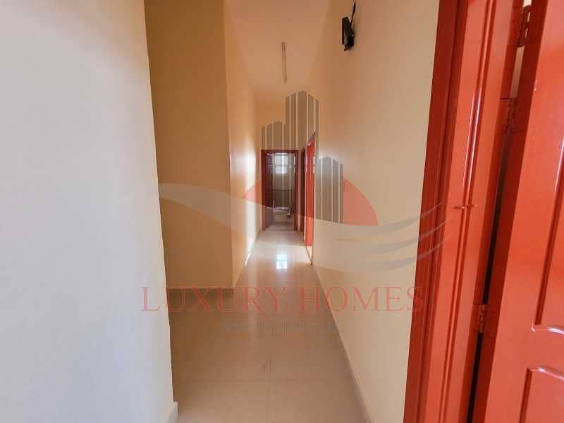 13 Marvellous Fully Bright   Very Close To Jimi Mall
