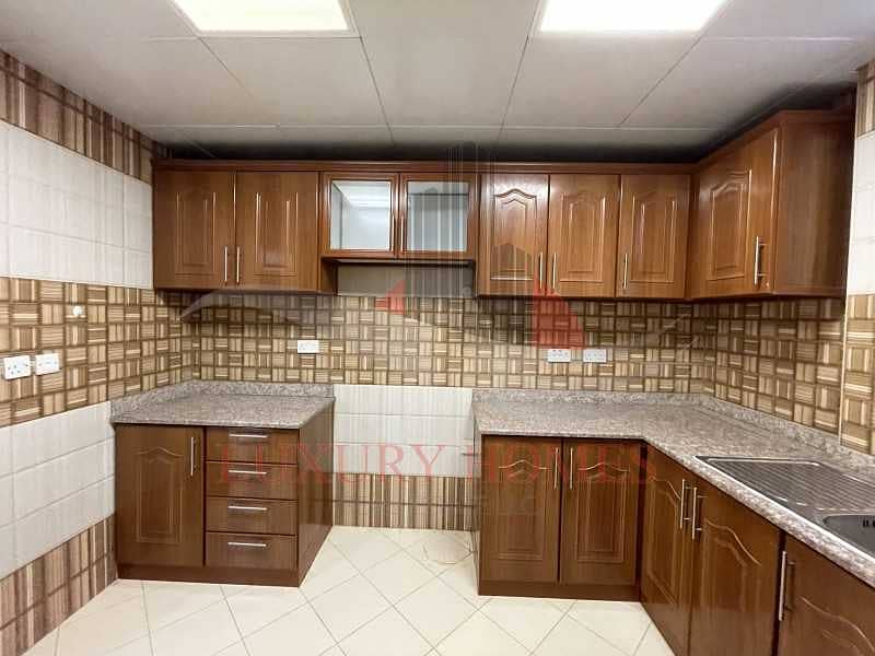 14 Ideally Located in the heart of Al Asharej