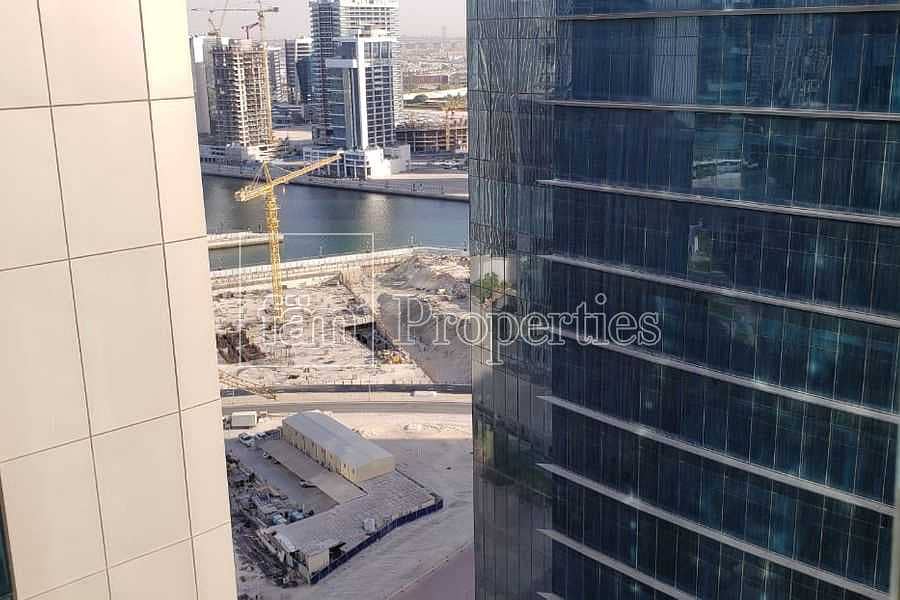 9 1 BR With Spaciou Layout | High Floor | Canal View
