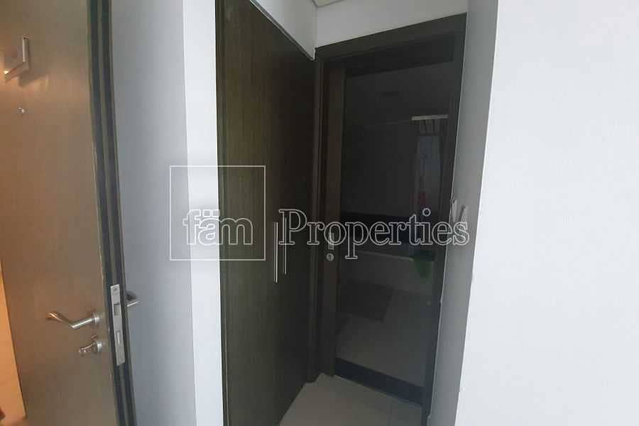 8 Investors Deal|Vacant|1BHK|Fully Fitted Kitchen