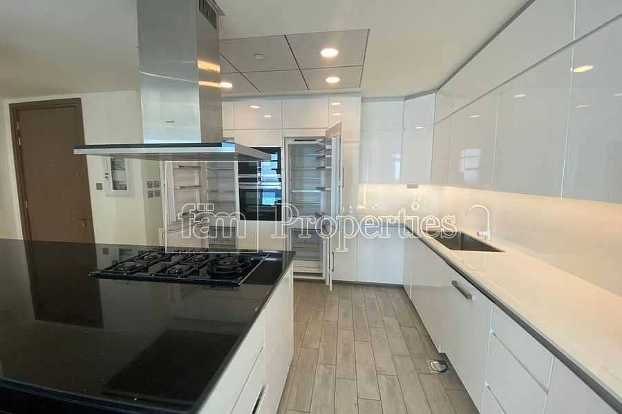Luxury Apartment in business bay | spacious Luxury Apartment in business bay | spacious