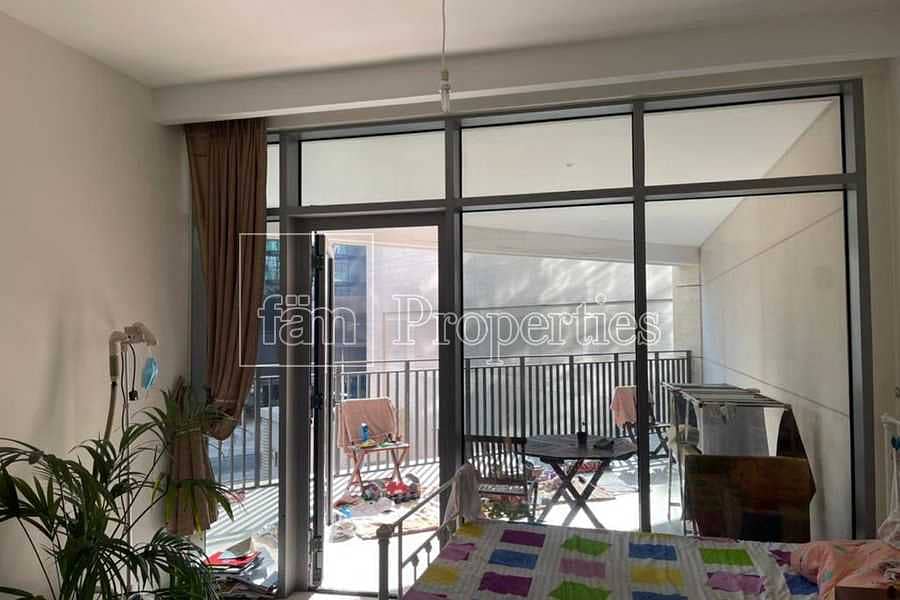 3 Nice 1BR in BLVD CRESCENT for rent w/ Big Balcony