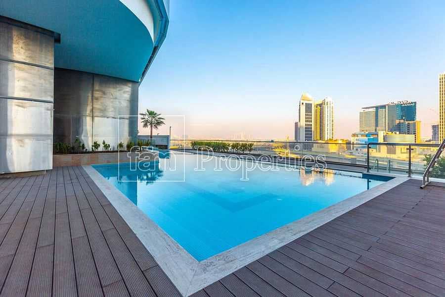 Large Layout | 5 Mins to Dubai Mall | Fitted
