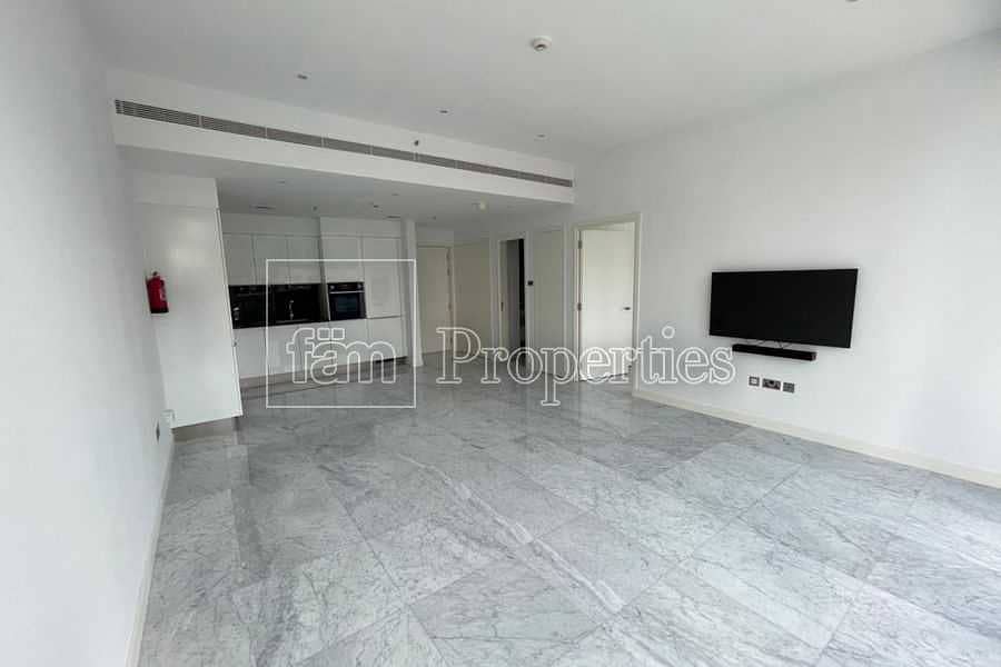 10 Brand New | 1BR | Vacant | Multiple Cheques