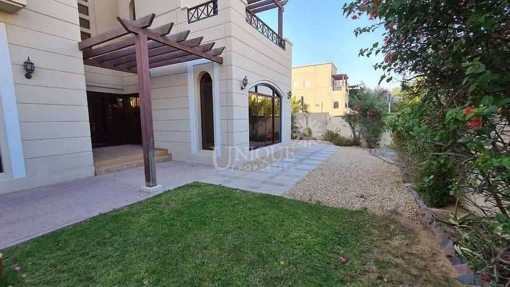 Well Maintained Villa | Private Landscaped Garden Well Maintained Villa | Private Landscaped Garden