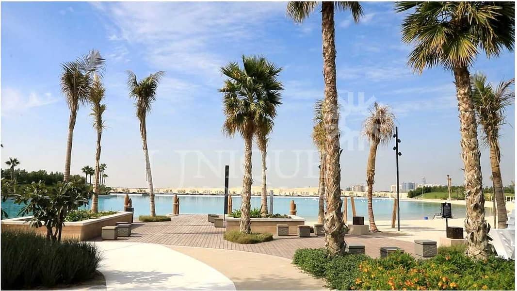 8 Waterfront Living | Private Pool | 4BR + Maid's