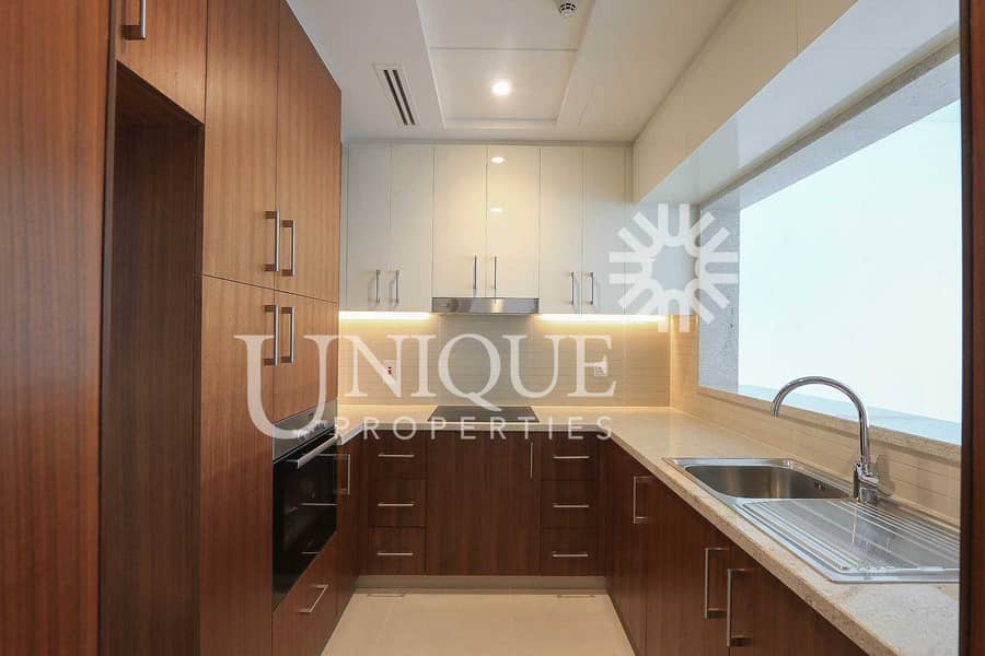 4 Premium Apartment | Well Maintained | Spacious