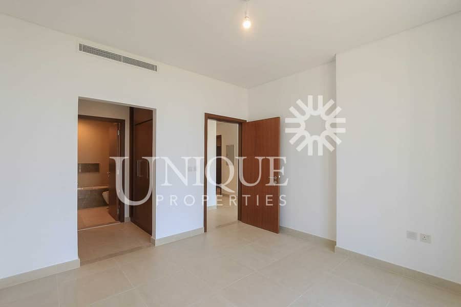 5 Premium Apartment | Well Maintained | Spacious