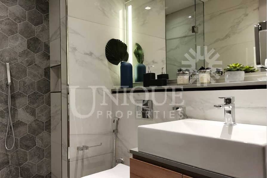 10 Fully Furnished Unit | High Floor with Canal View