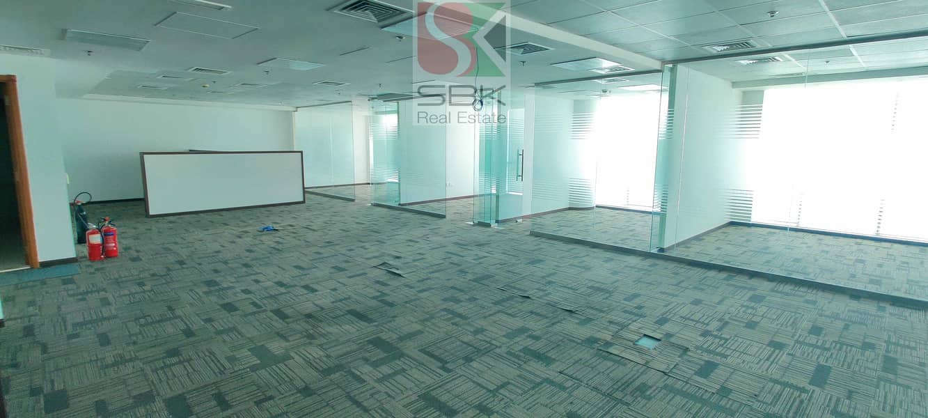 9 Office Space in Sapphire Tower in Al khabisi