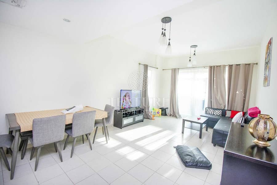 Motivated Seller | 1 Bedroom Apartment + Study | Rented Motivated Seller | 1 Bedroom Apartment + Study | Rented