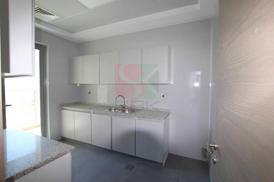 7 1BHK | 5 mins to Metro | High End Quality | Shk zayed road