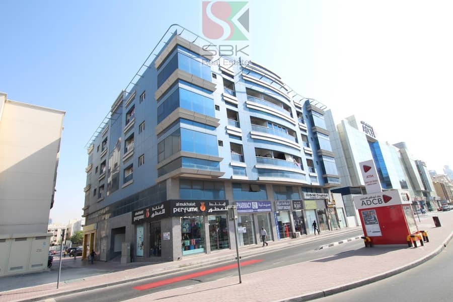4 Shop for rent Near ADCB Metro station
