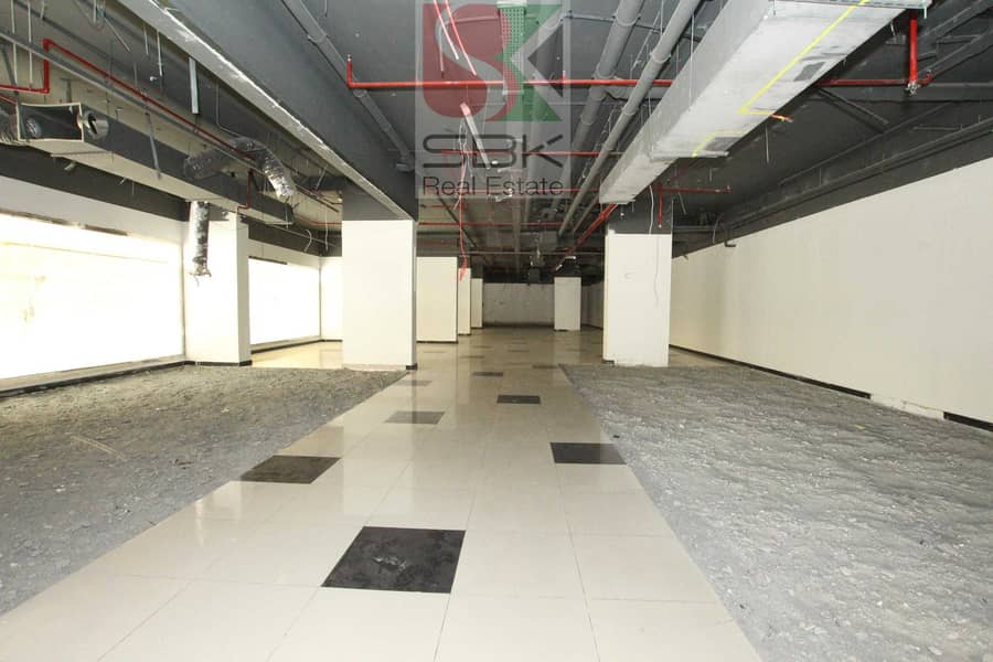 8 Perfect For Retail Outlet Facing Road