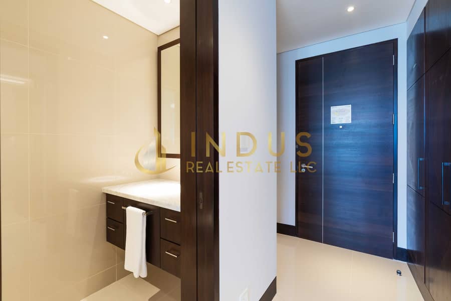 19 Stunning and Luxury  | 2BR APARTMENT | Residence Sky View