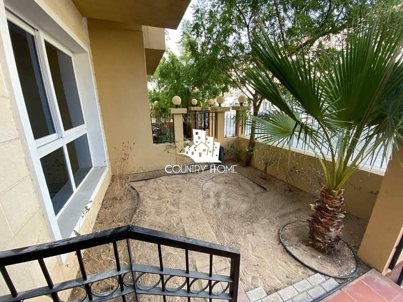 20 4 Bed plus Maid | Private Garden |Available Now