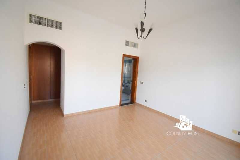 20 Immaculate 4 Bedrooms | Private Garden | Jumeirah3