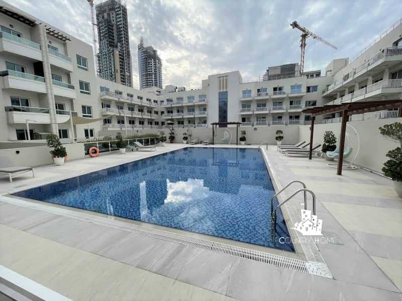 7 Extensive 1 BR | With direct access to the pool