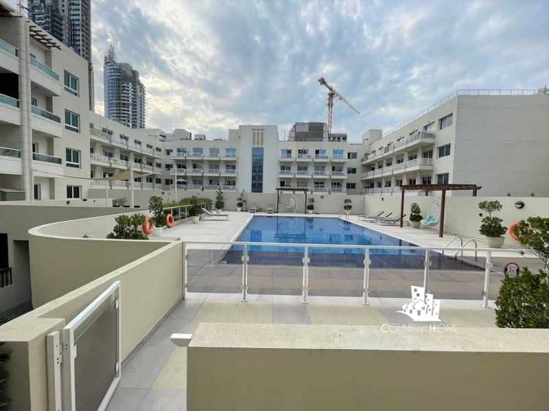 9 Extensive 1 BR | With direct access to the pool