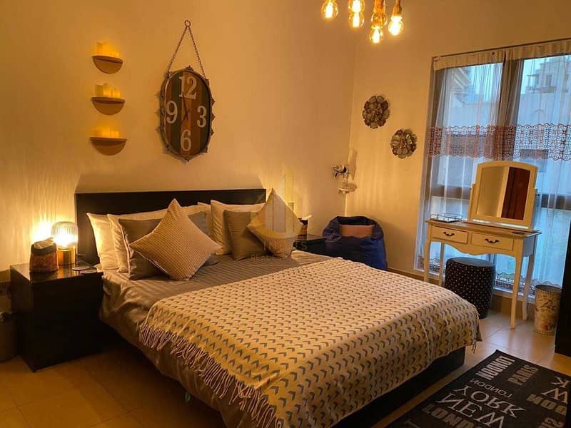 10 Stylish Fully Furnished 1 Bed | Balcony | Best Price