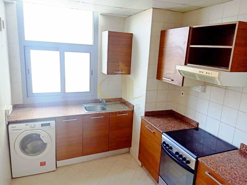 3 Spacious 1 Bedroom with Balcony | Closed Kitchen