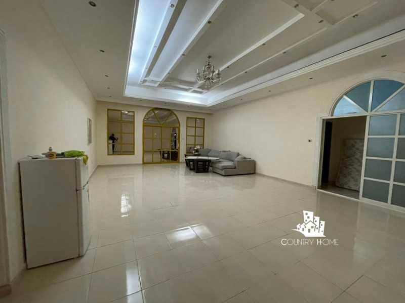 3 Massive 8 Bedroom | Majlis |Driver & Maid room