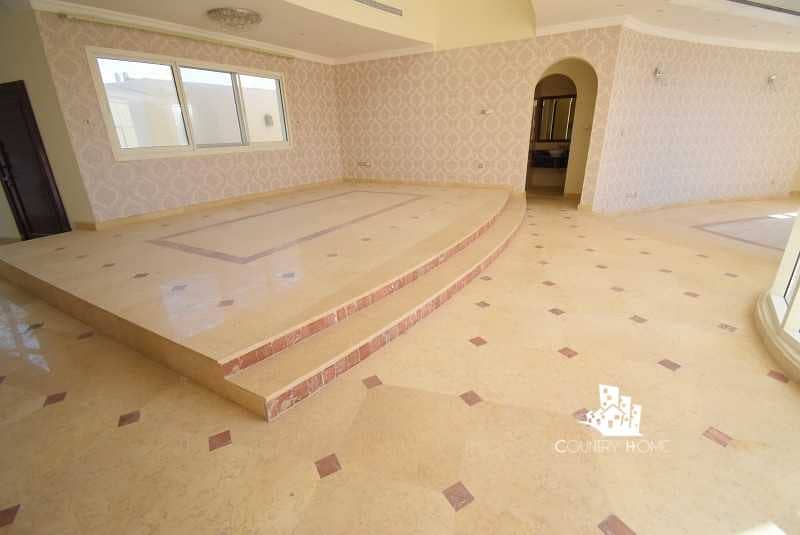 5 Luxurious 5 Bedrooms | Private Pool | Umm Suqeim 2