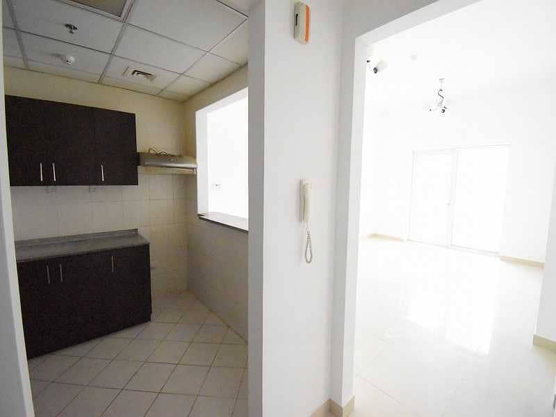 11 Great Offer| Huge 1BR| Extensive Balcony Vacant