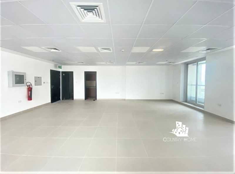 Nice Fitted Office  |Chiller Free | Ready To Move