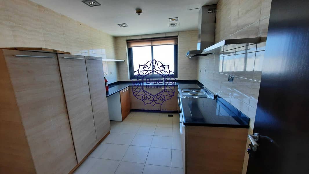10 Front of Metro Chiller Ac Free + 2 Month Free 3 Bedroom Hall close To  Fahidi Metro