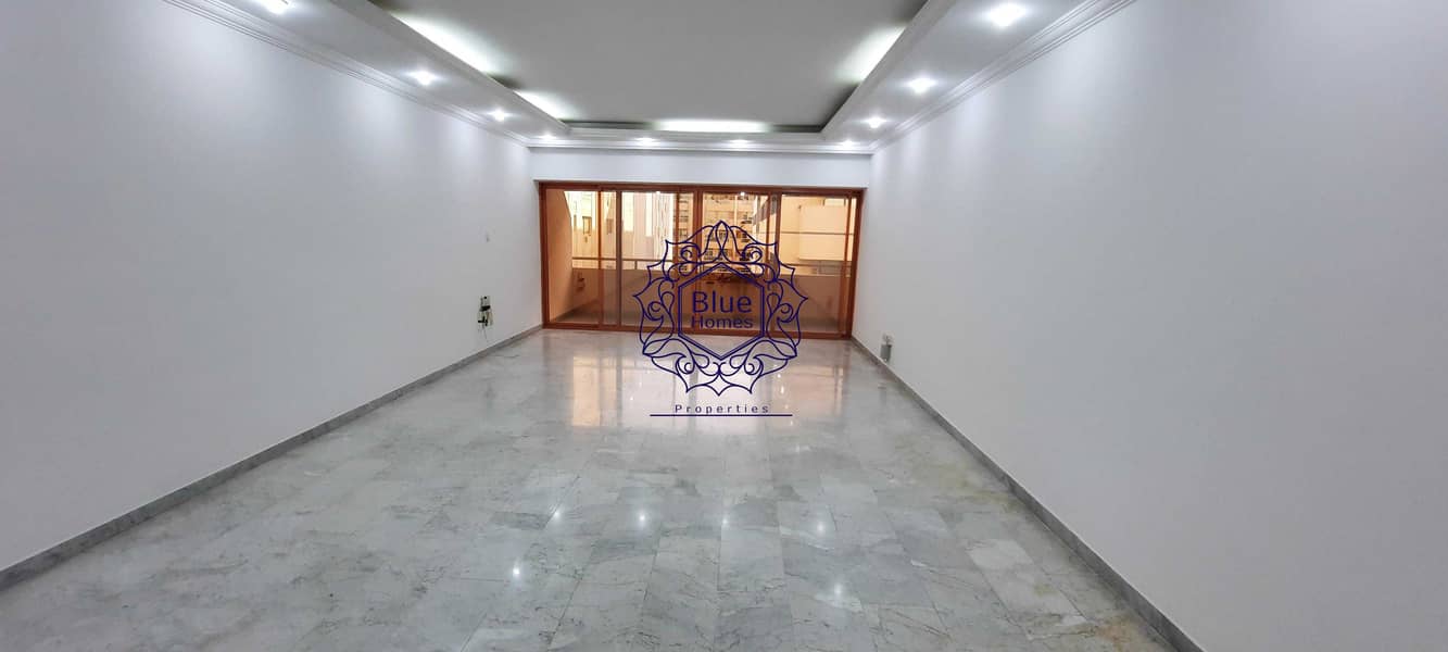 Chiller Ac Free 1 Month Free specious 4 Bedroom Hall 1 Minute walk To Burjuman Metro