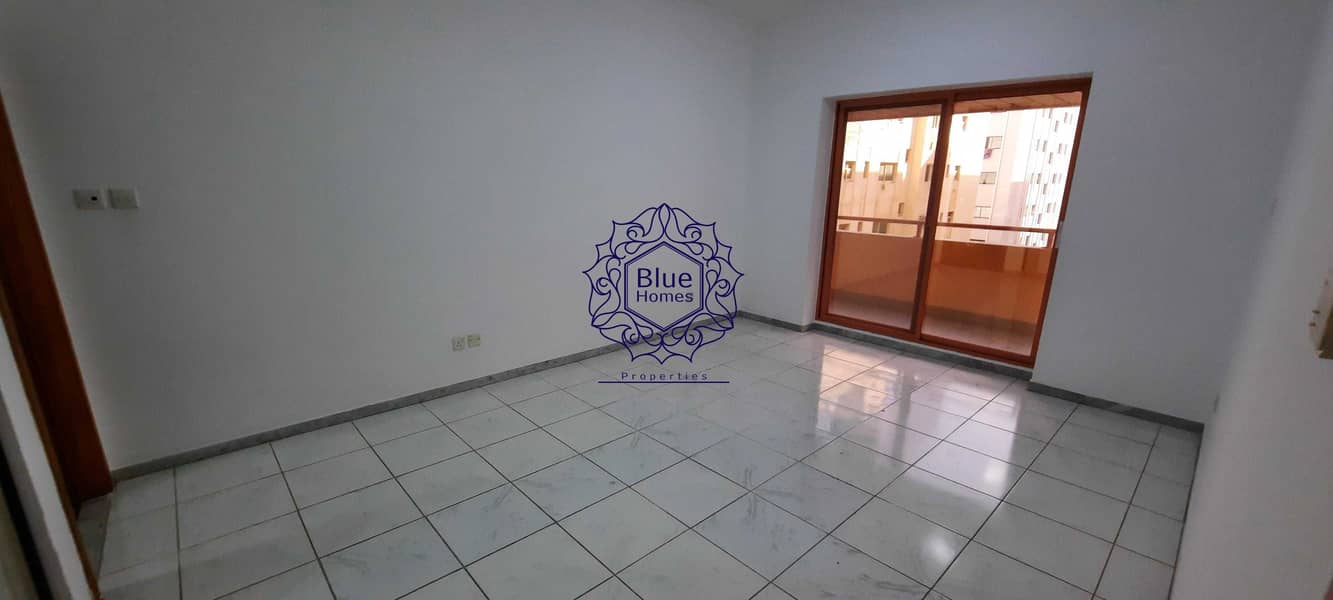 7 Chiller Ac Free 1 Month Free specious 4 Bedroom Hall 1 Minute walk To Burjuman Metro