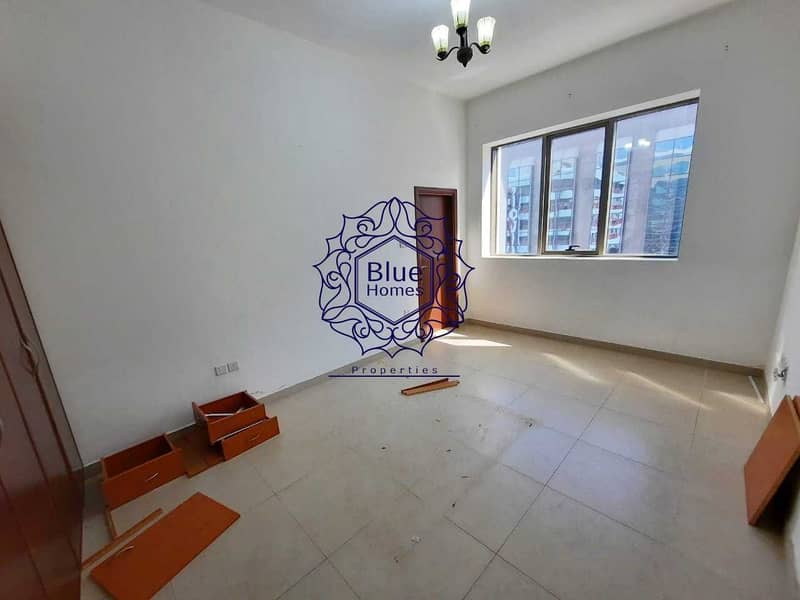 4 Road View 2 bedroom apartment Both master Bedrooms 1 Month Free Close to Metro