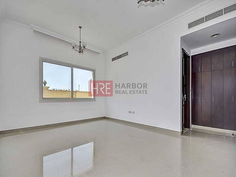 8 Huge Awqaf Villa With Parking | 5% Off 1 Cheque