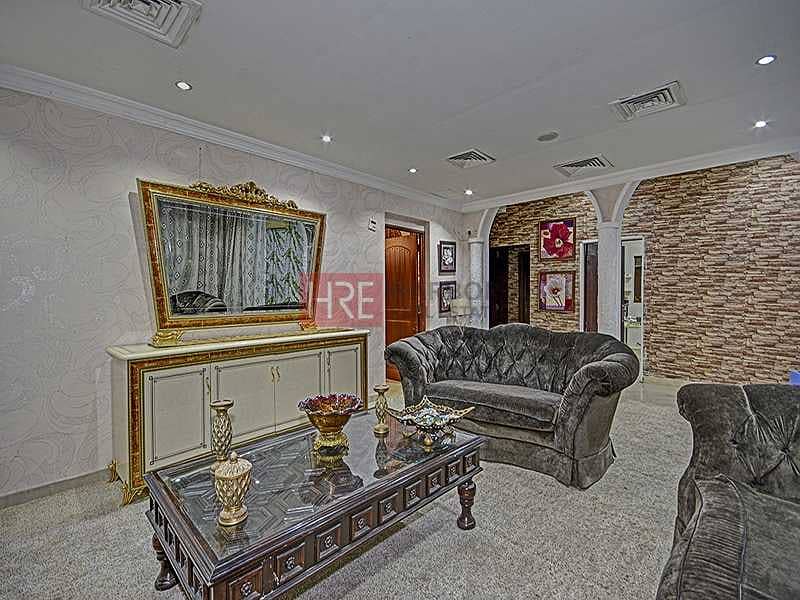 5 Upgraded|Extended|Prime Location|Majlis House|
