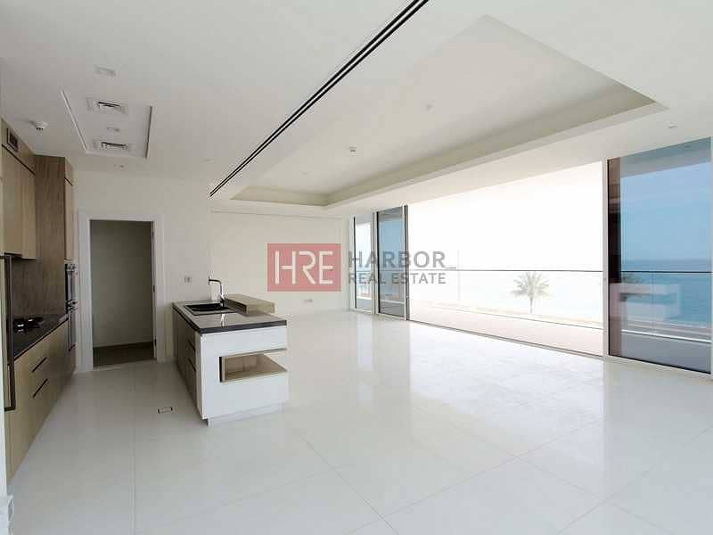 2 Sea View | Contemporary 3-beds Apartment