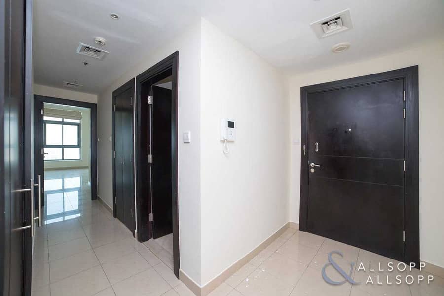 9 Large Layout | 2 Beds | Golf Course View