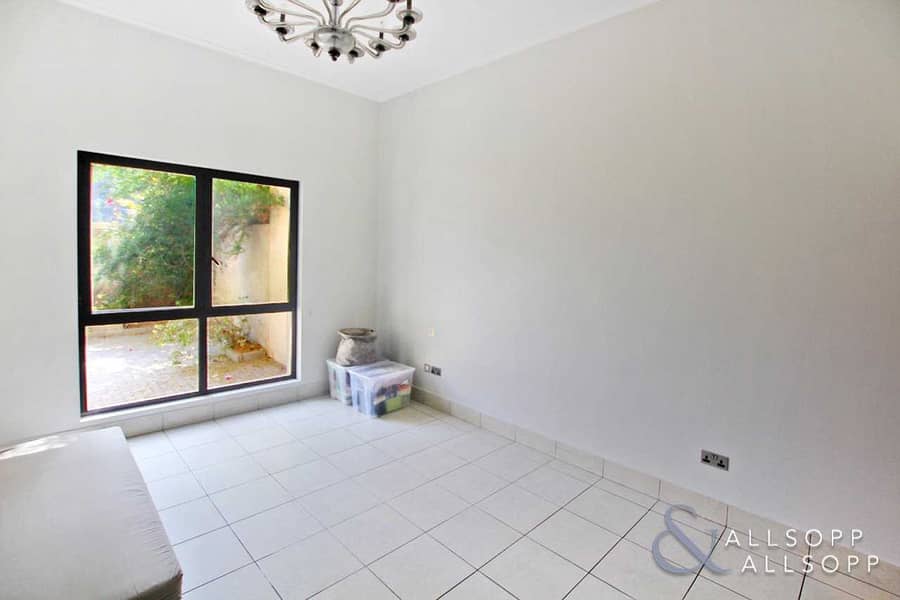 5 One Bedroom | Study | Garden | Available