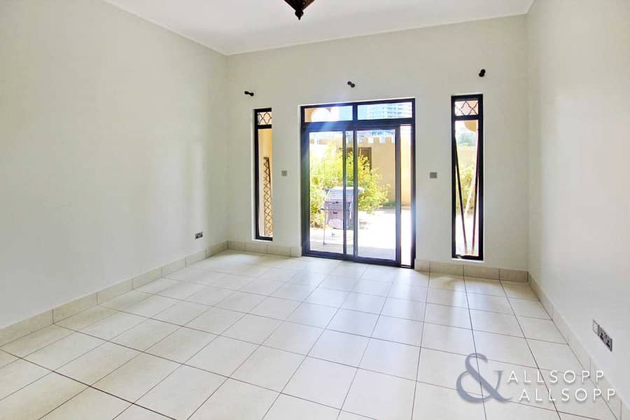 10 One Bedroom | Study | Garden | Available