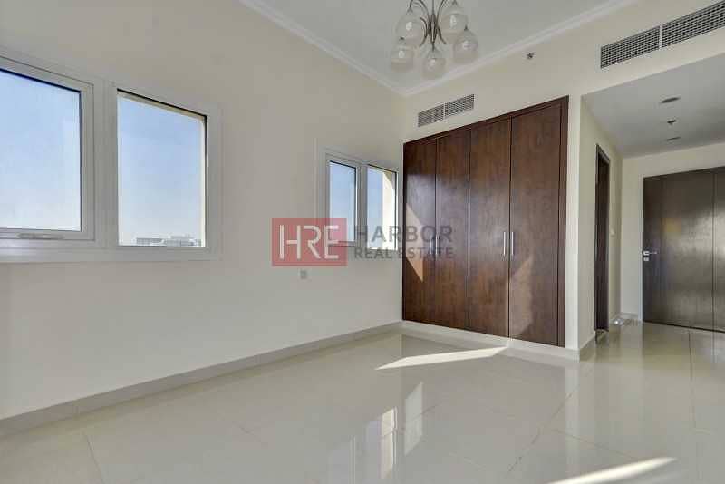 11 Closed Kitchen |5% Off 1 Cheque| Awqaf Building |Balcony
